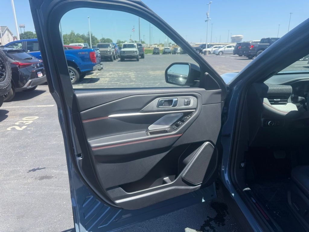 New 2026 Ford Explorer - photo 13