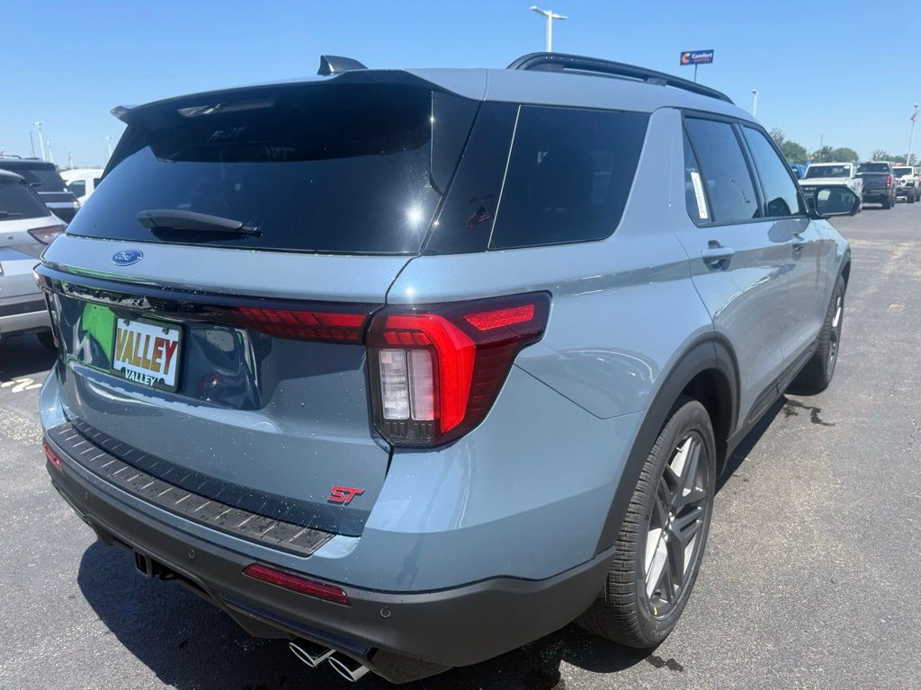 New 2026 Ford Explorer - photo 5