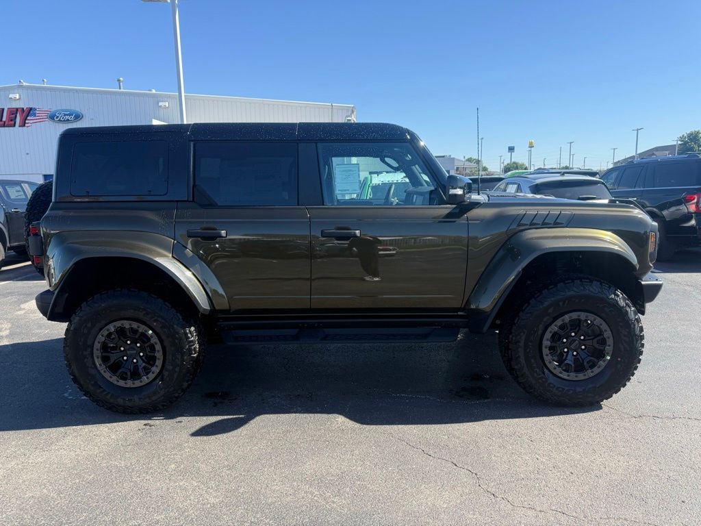 New 2026 Ford Bronco - photo 2