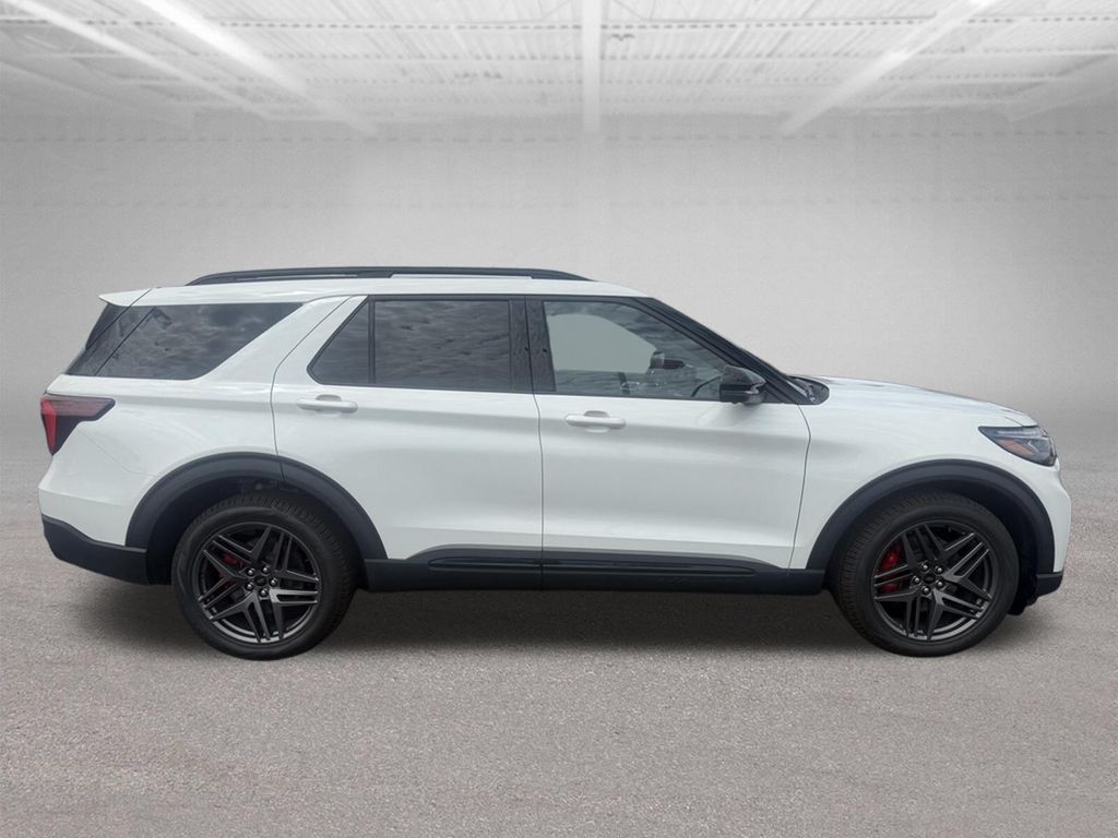 New 2026 Ford Explorer - photo 2