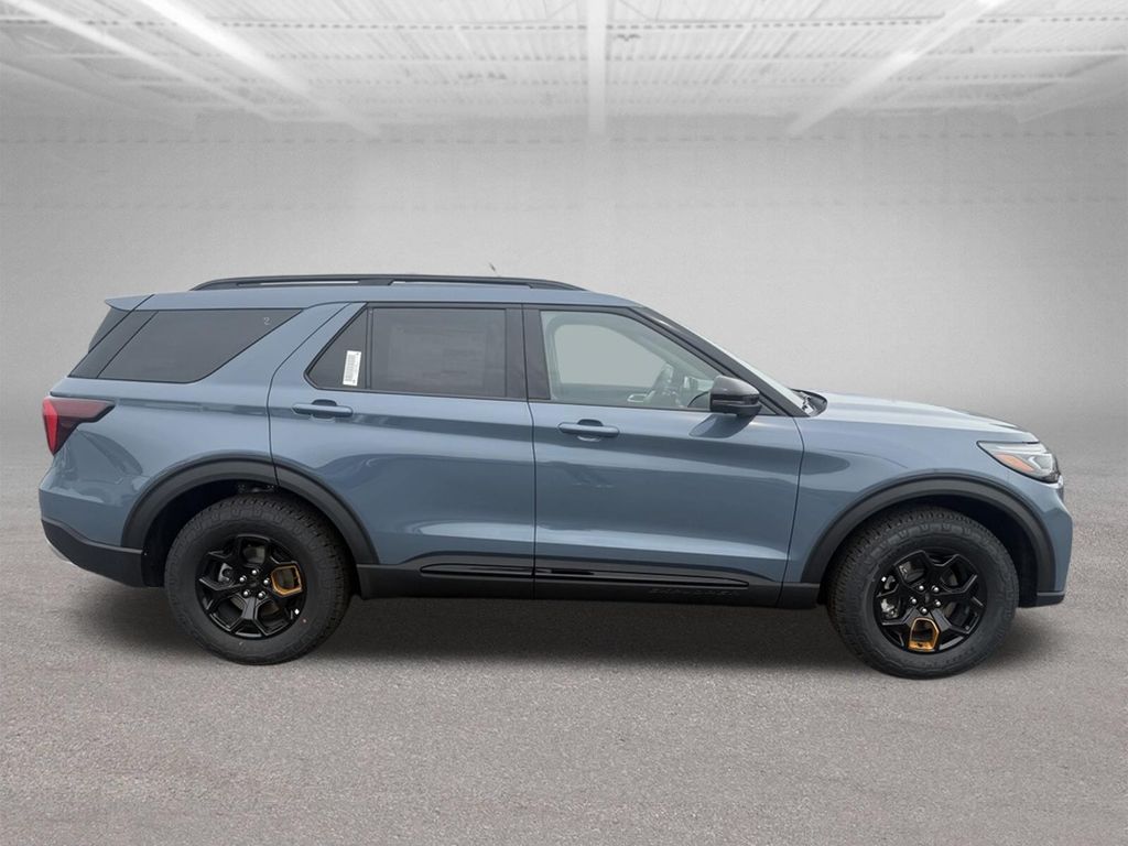 New 2026 Ford Explorer - photo 2