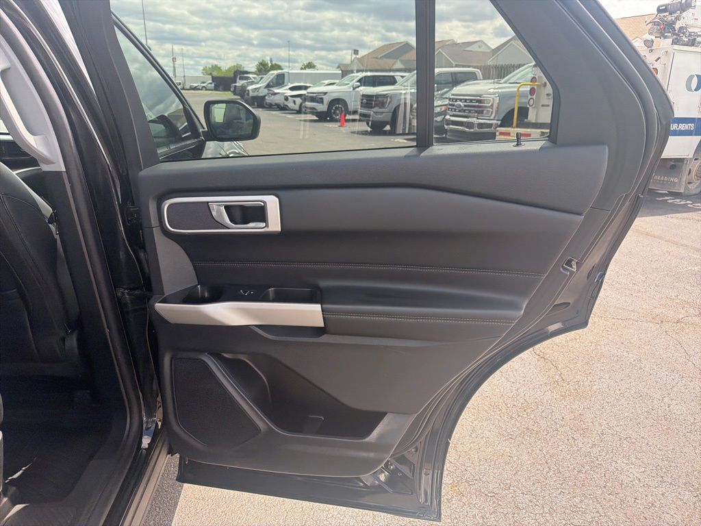Used 2022 Ford Explorer - photo 44