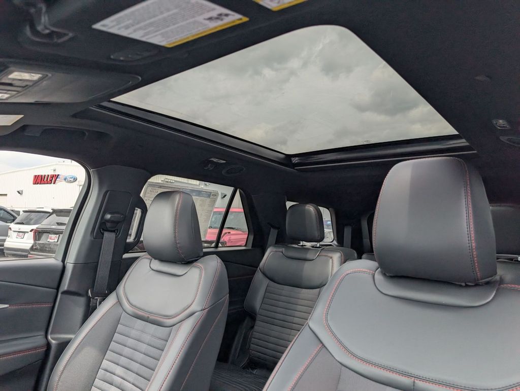 New 2026 Ford Explorer - photo 7