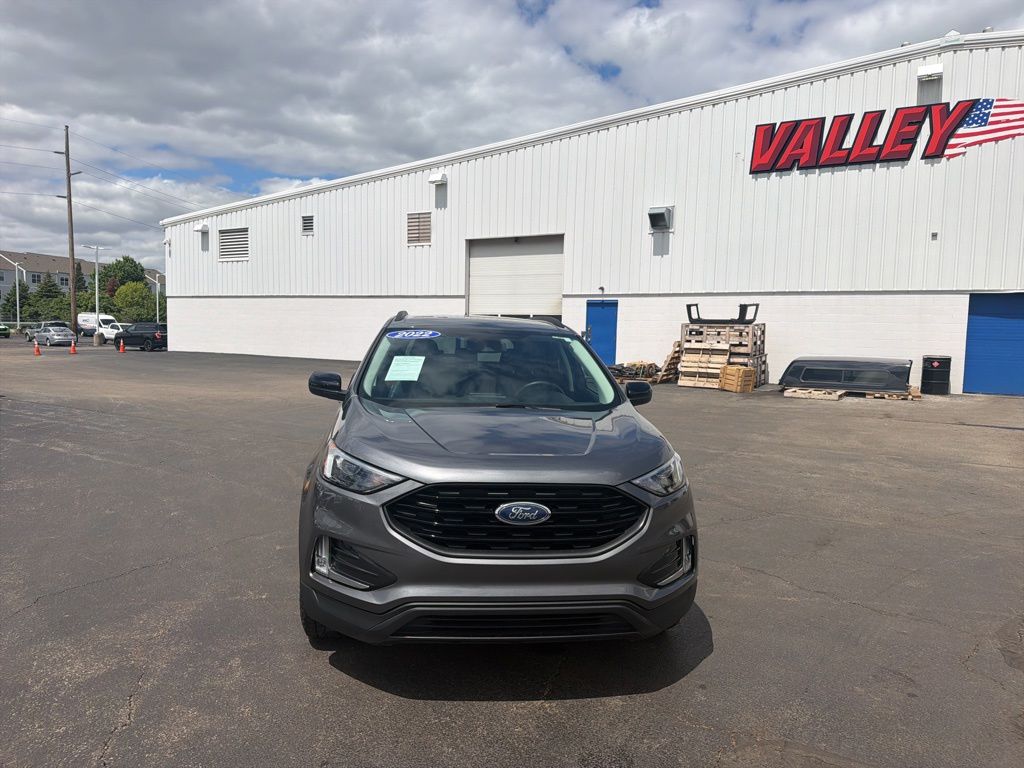 Used 2022 Ford Edge - photo 2