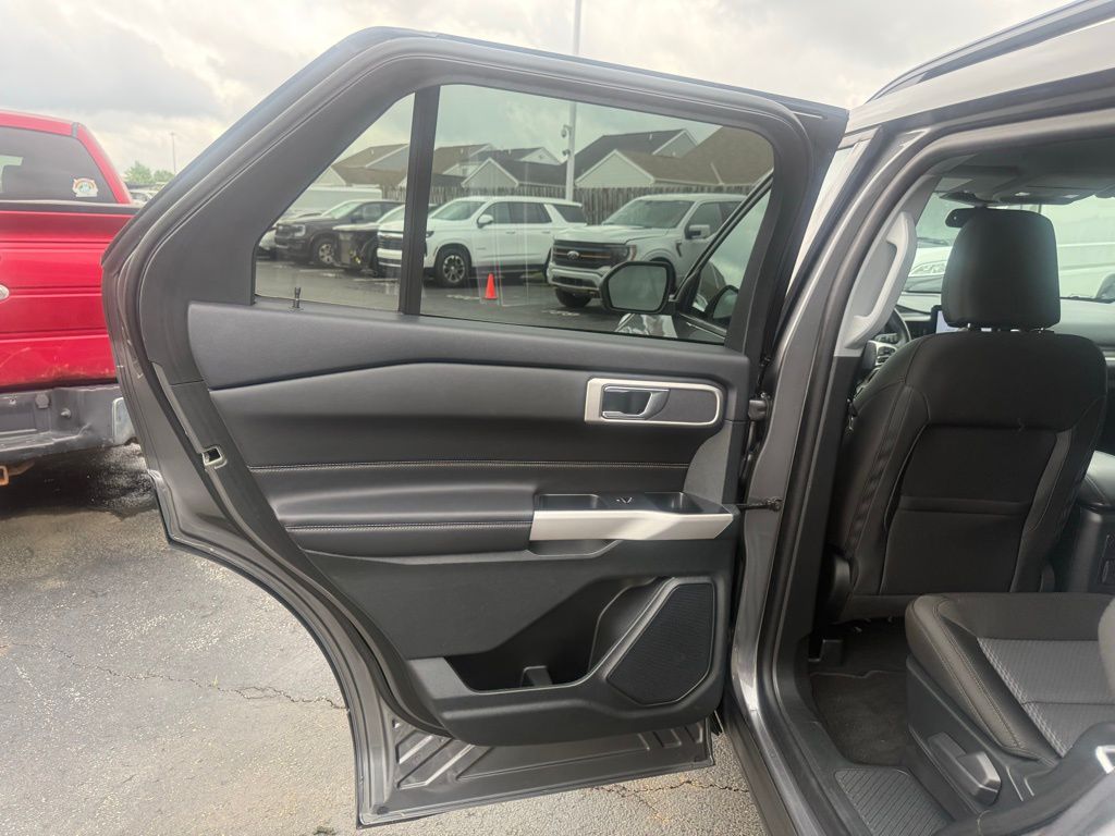 Used 2024 Ford Explorer - photo 30