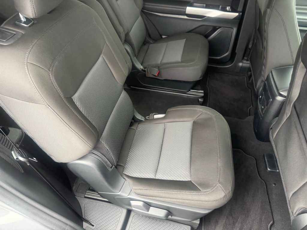 Used 2024 Ford Explorer - photo 51