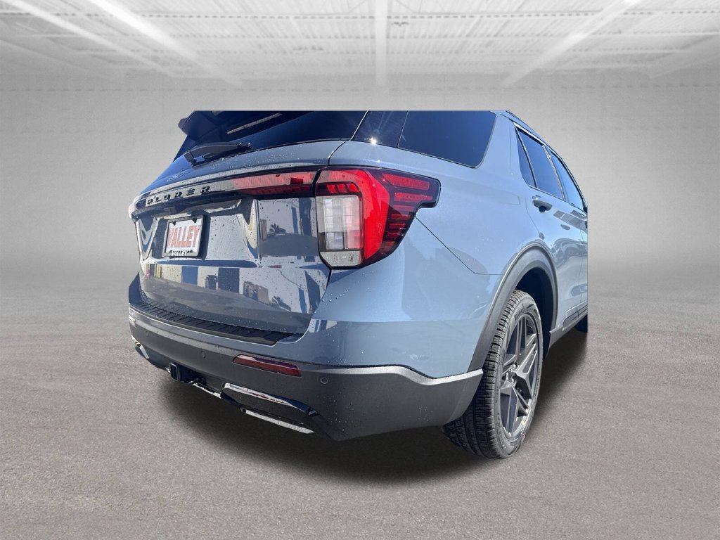 New 2027 Ford Explorer - photo 2