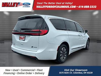 Used 2022 Chrysler Pacifica Limited Minivan for sale #CUN0380 - photo 2