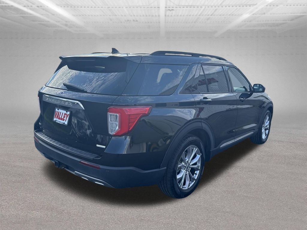 Used 2020 Ford Explorer - photo 2