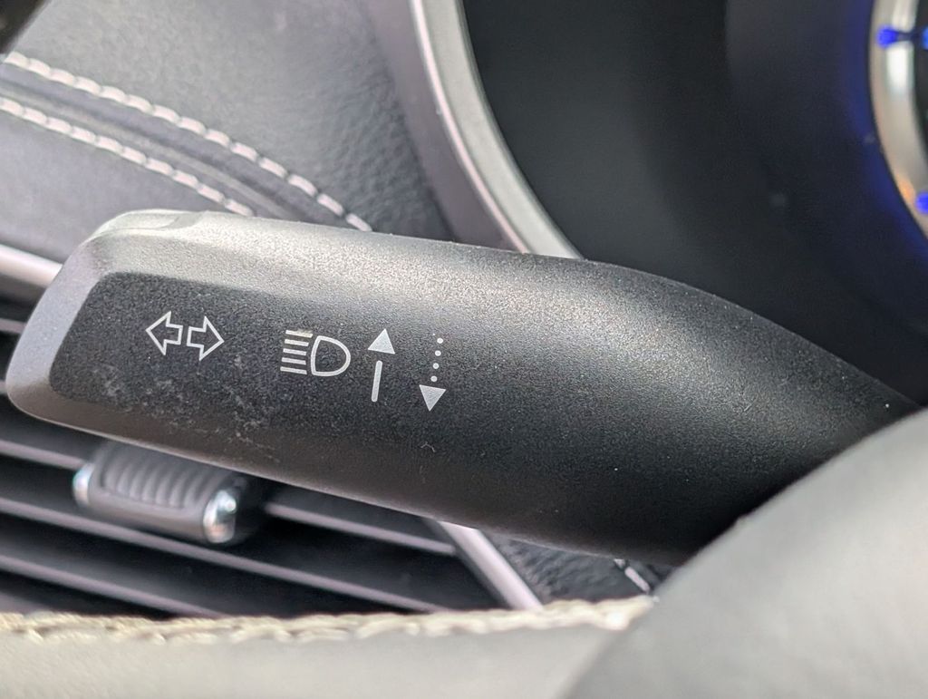Used 2023 Chrysler Pacifica - photo 32