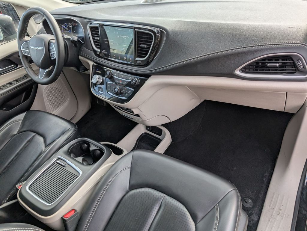 Used 2023 Chrysler Pacifica - photo 51