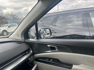 Used 2024 Kia Carnival - photo 1