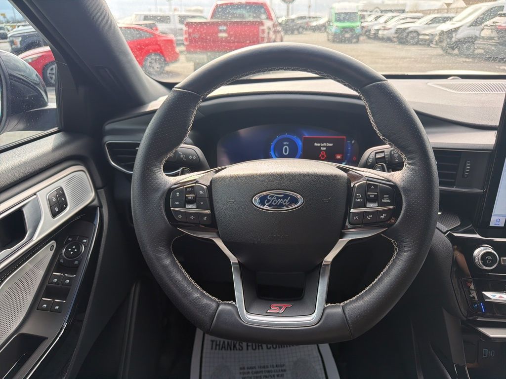 Used 2024 Ford Explorer - photo 6