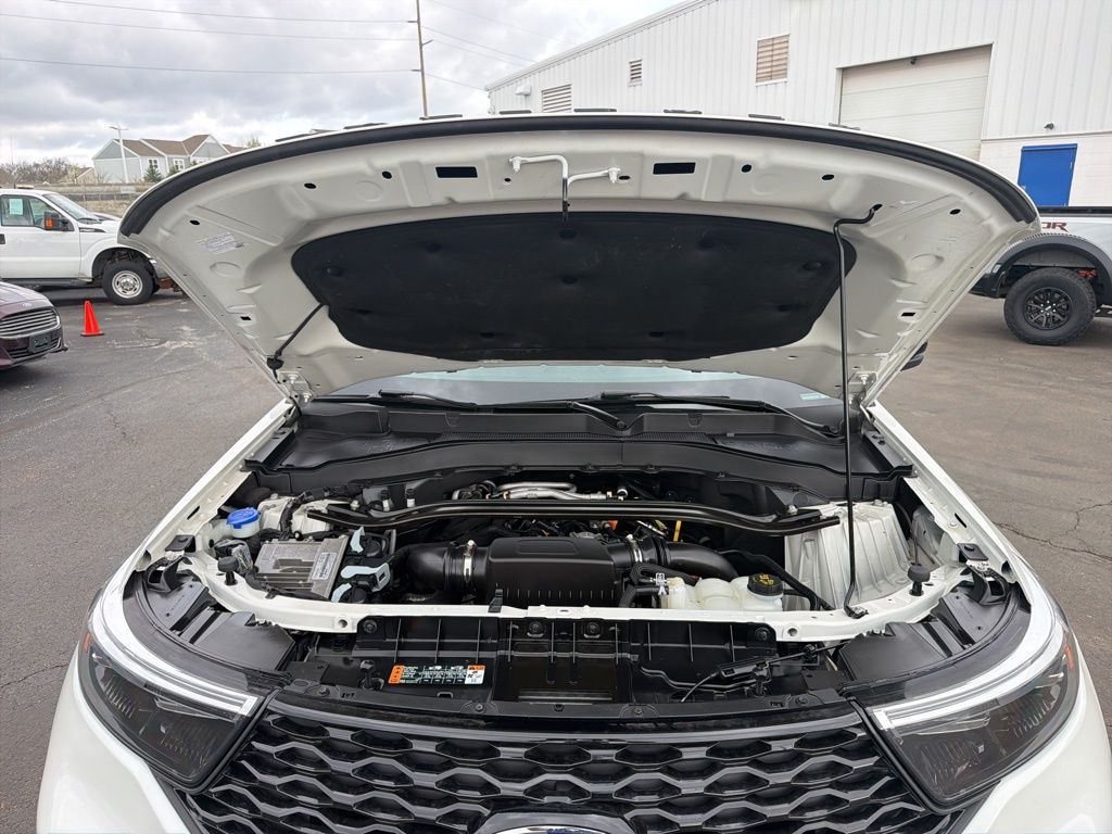 Used 2024 Ford Explorer - photo 34