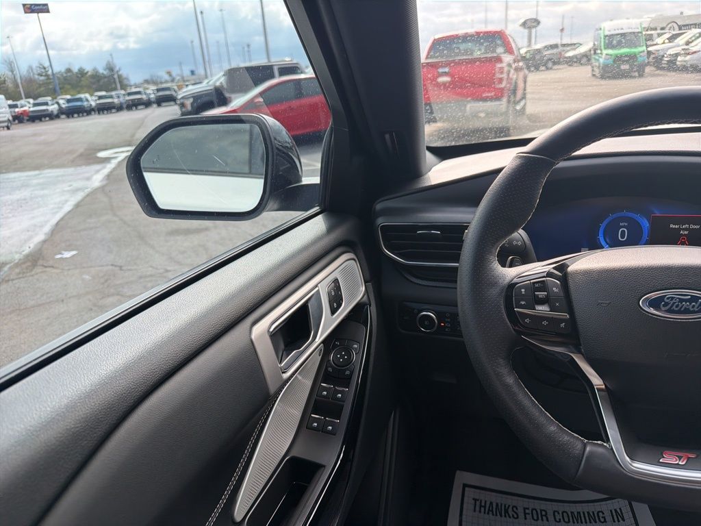 Used 2024 Ford Explorer - photo 7