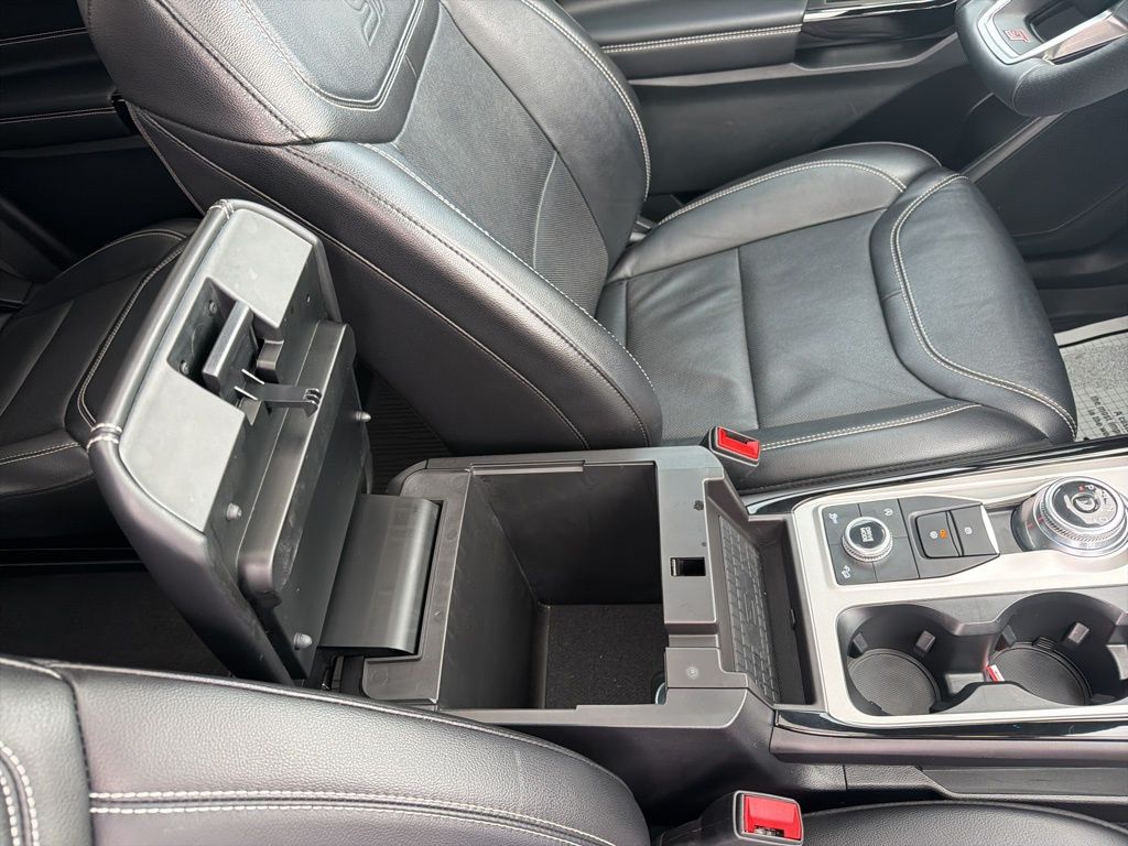 Used 2024 Ford Explorer - photo 42