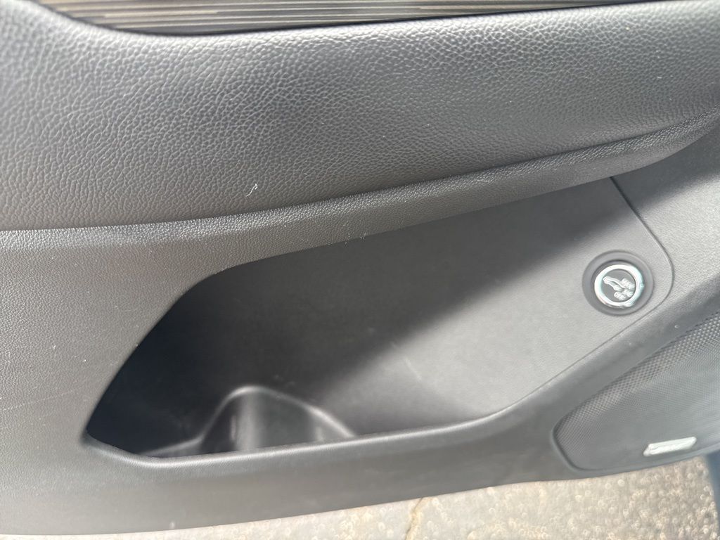 Used 2020 GMC Acadia - photo 25