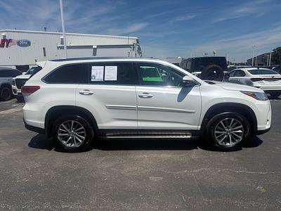 2019 Toyota Highlander AWD SUV for sale #CUN0835 - photo 2