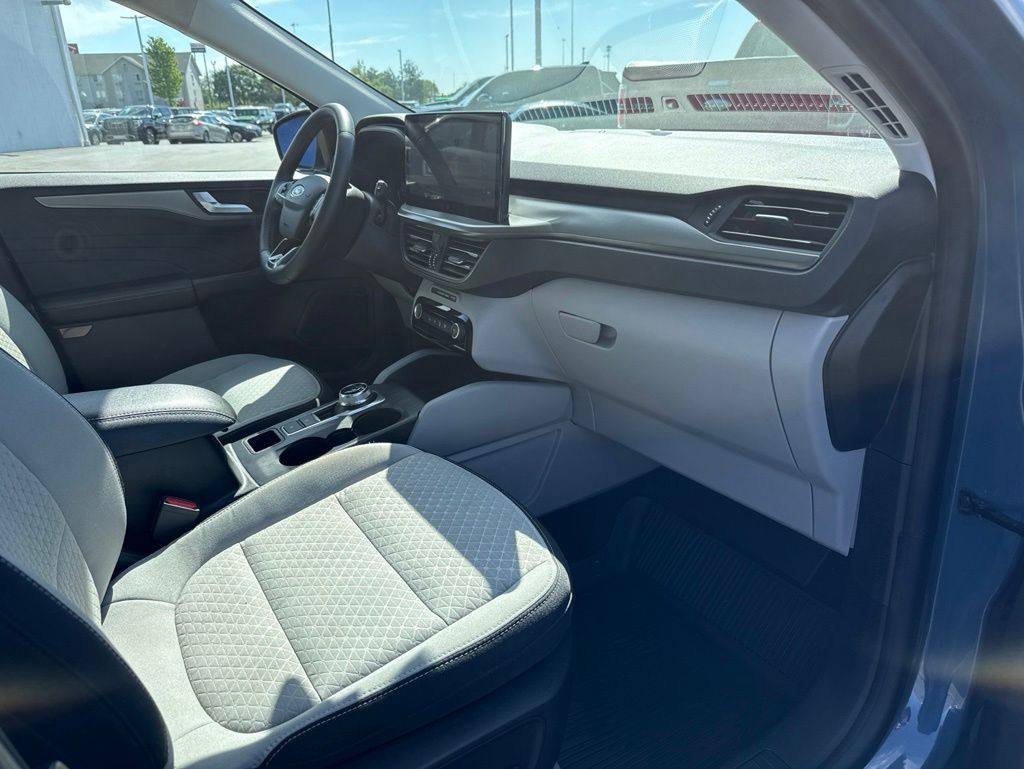 Used 2023 Ford Escape - photo 29