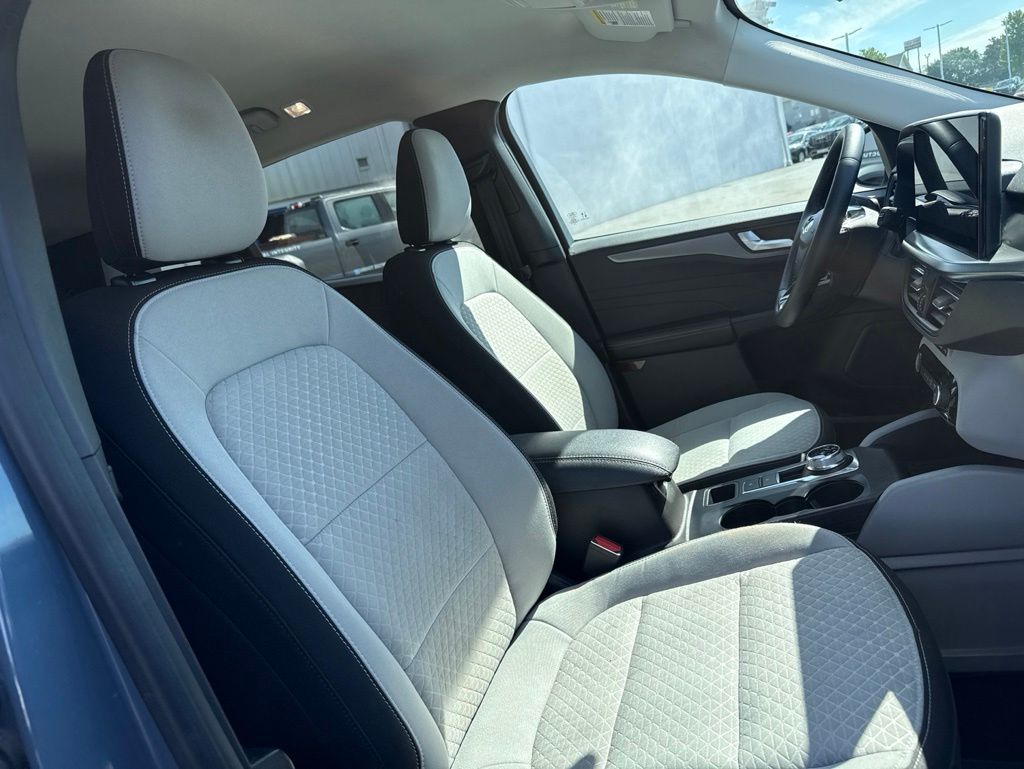 Used 2023 Ford Escape - photo 30