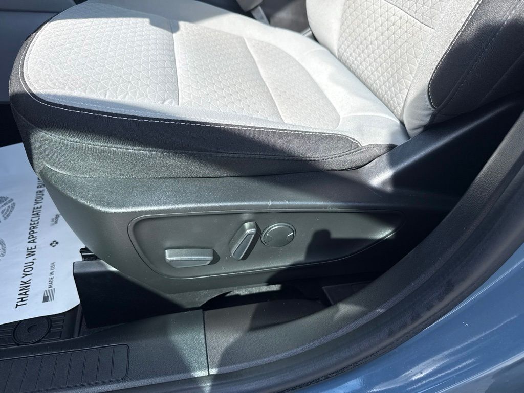 Used 2023 Ford Escape - photo 6
