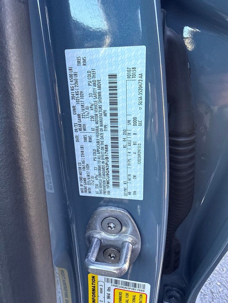 Used 2023 Ford Escape - photo 9