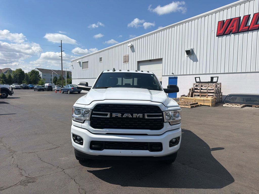 Used 2022 Ram 2500 - photo 2