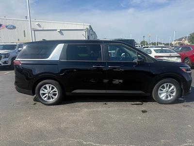 2024 Kia Carnival FWD Minivan for sale #CUN0856 - photo 2