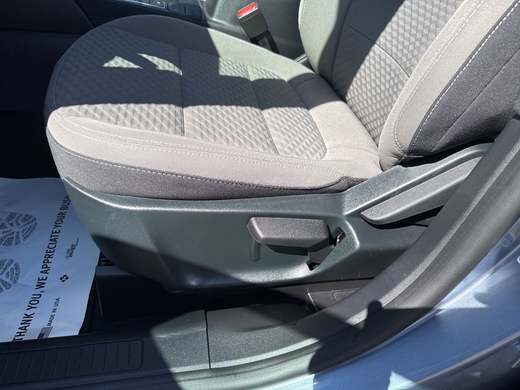 Used 2022 Ford Escape - photo 8