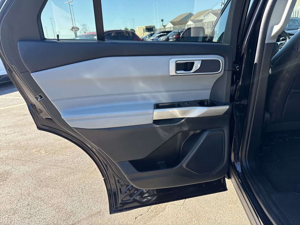 Used 2023 Ford Explorer - photo 30