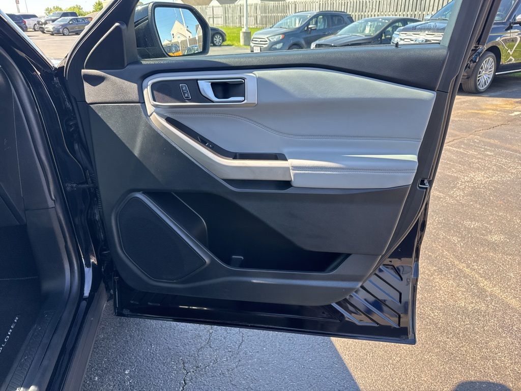Used 2023 Ford Explorer - photo 36