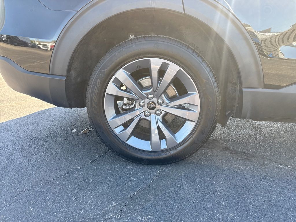 Used 2023 Ford Explorer - photo 46