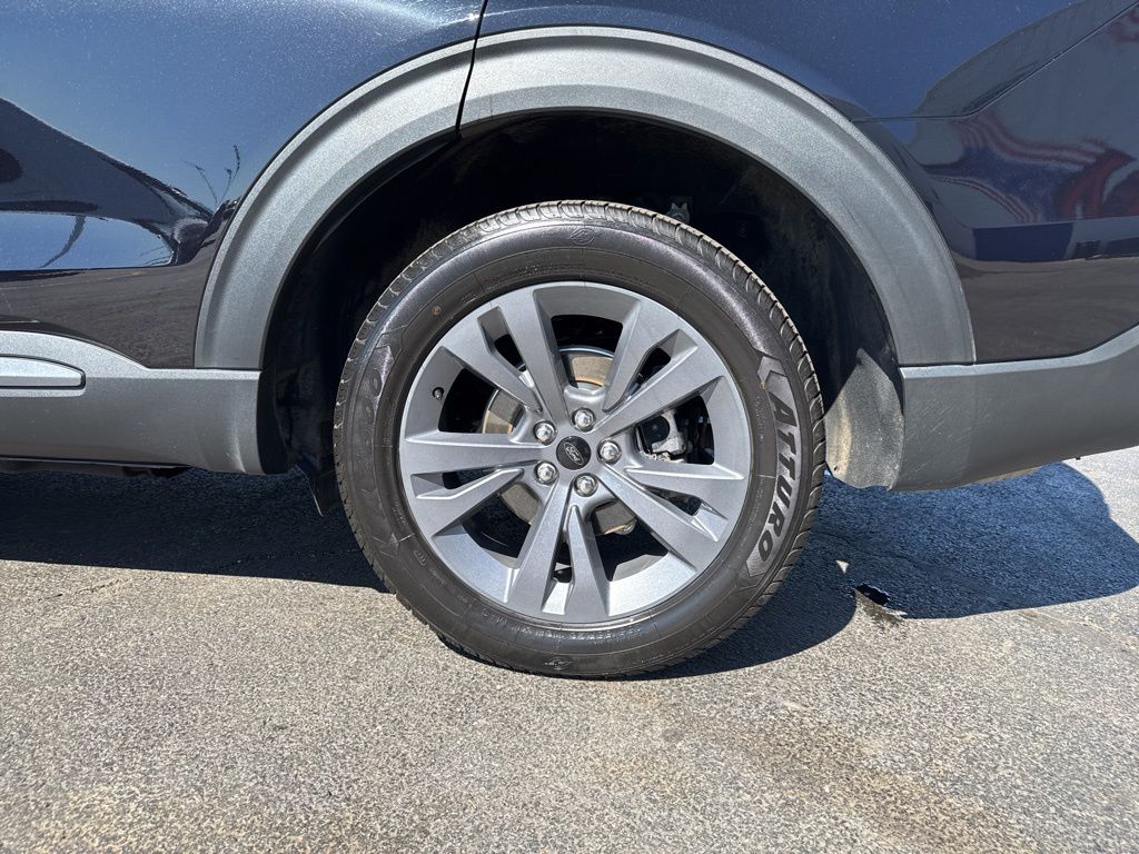 Used 2023 Ford Explorer - photo 47