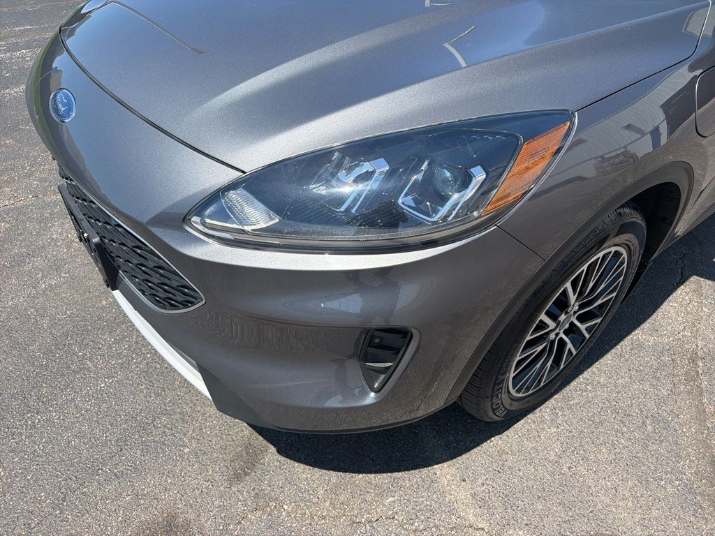 Used 2021 Ford Escape - photo 13