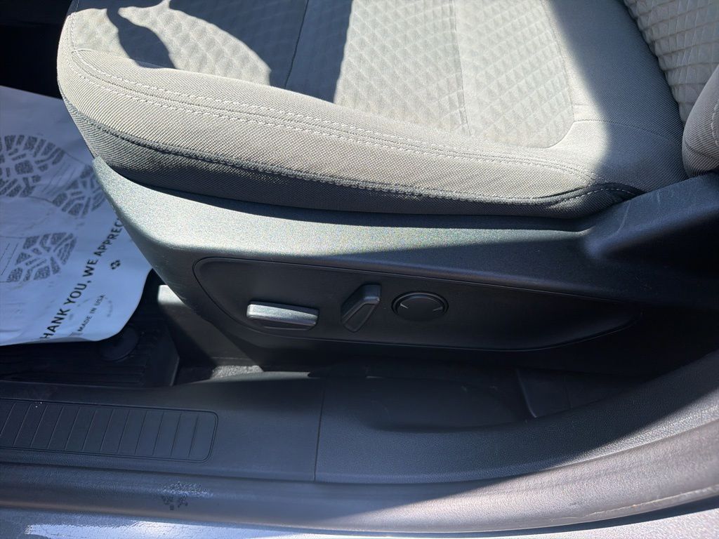 Used 2021 Ford Escape - photo 26