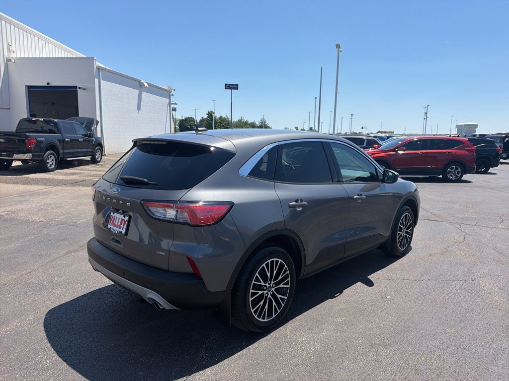 Used 2021 Ford Escape - photo 9