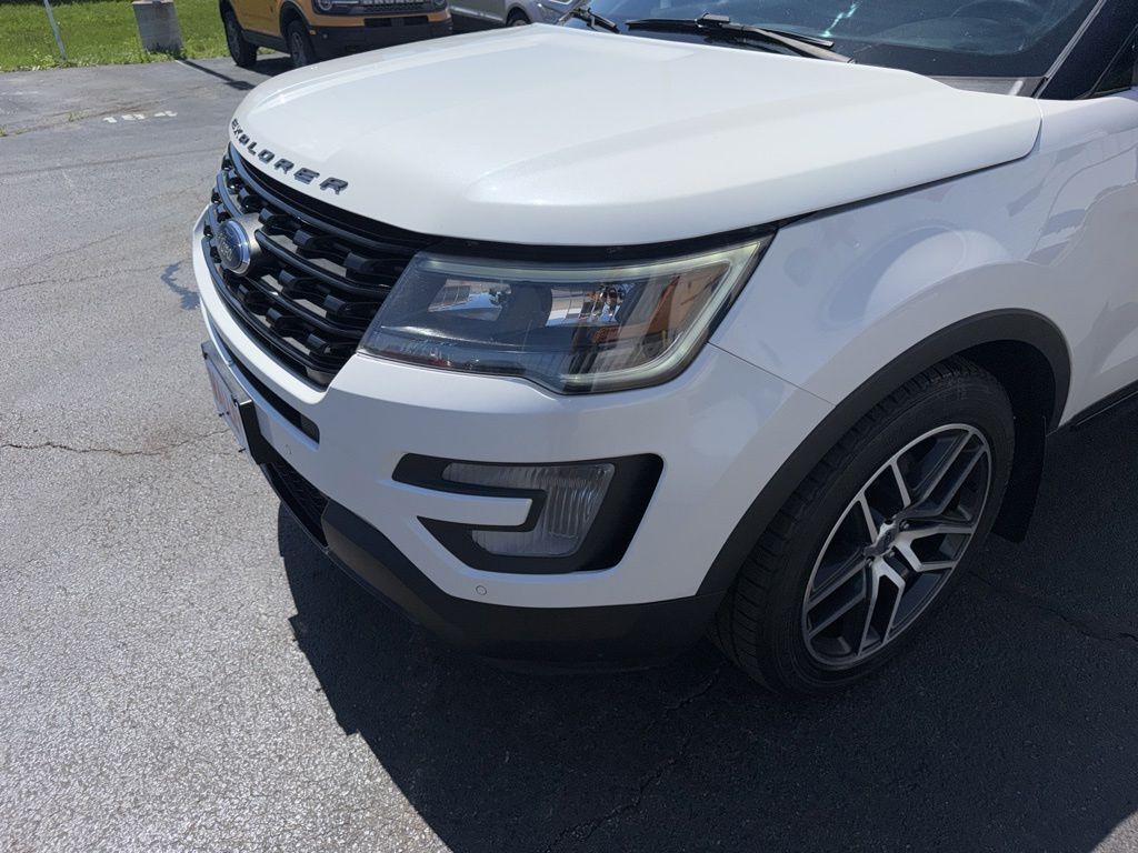 Used 2017 Ford Explorer - photo 14