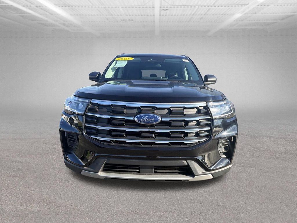 Used 2025 Ford Explorer - photo 12