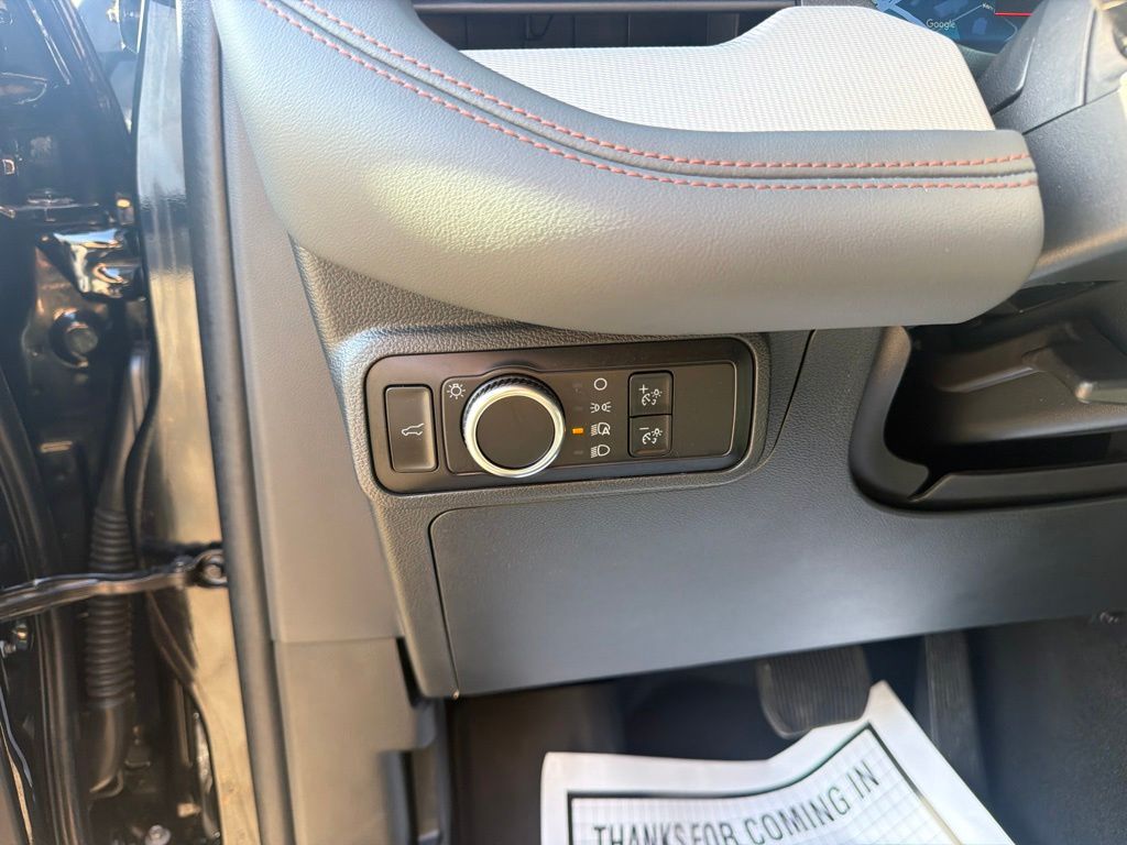 Used 2025 Ford Explorer - photo 22