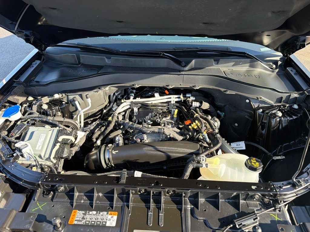 Used 2025 Ford Explorer - photo 34