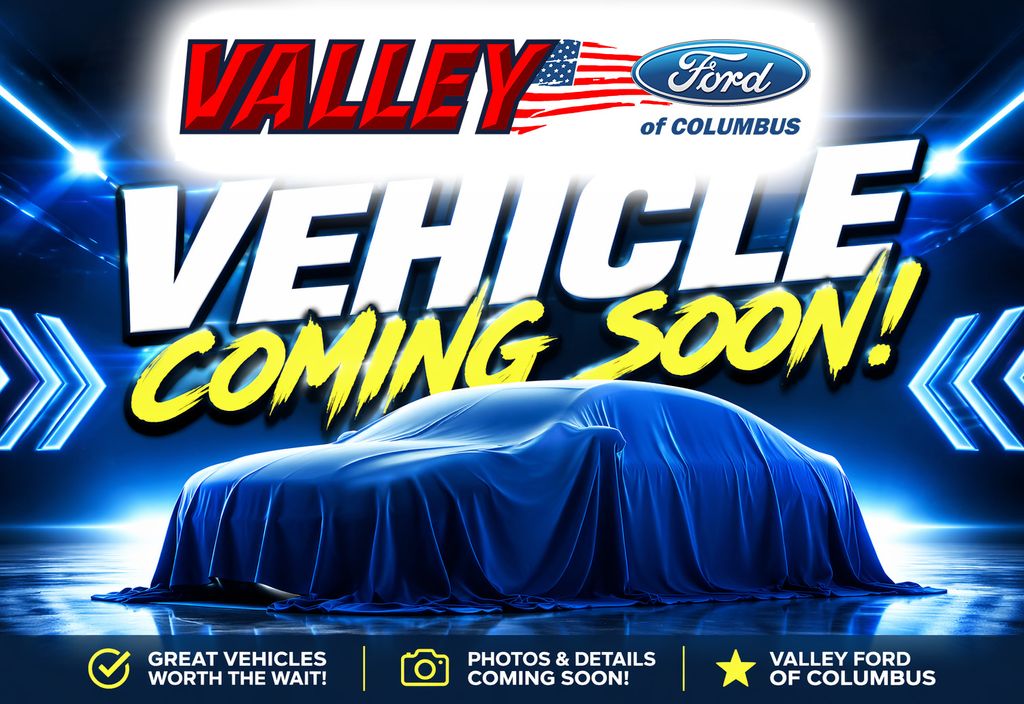 Used 2025 Chrysler Pacifica - photo 1