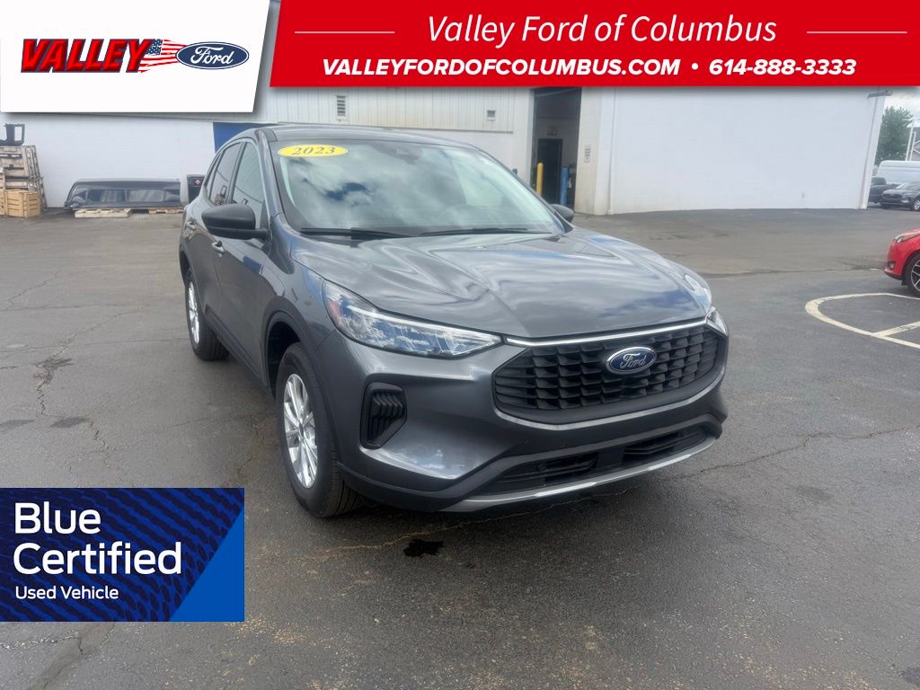 Used 2023 Ford Escape - photo 1