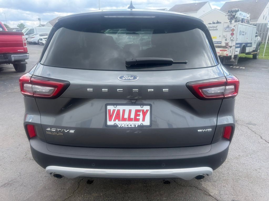 Used 2023 Ford Escape - photo 6