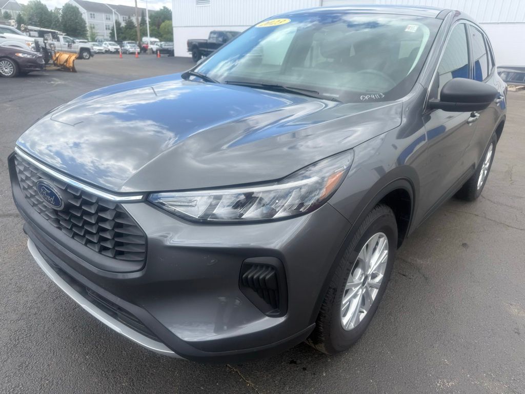 Used 2023 Ford Escape - photo 9