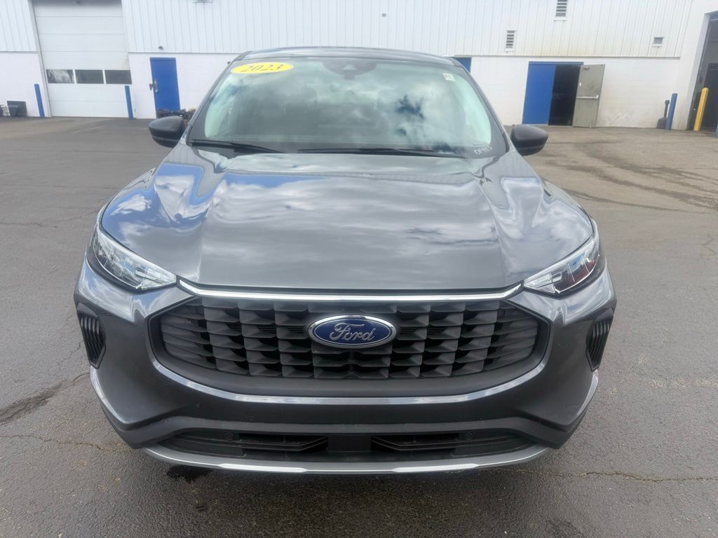 Used 2023 Ford Escape - photo 10