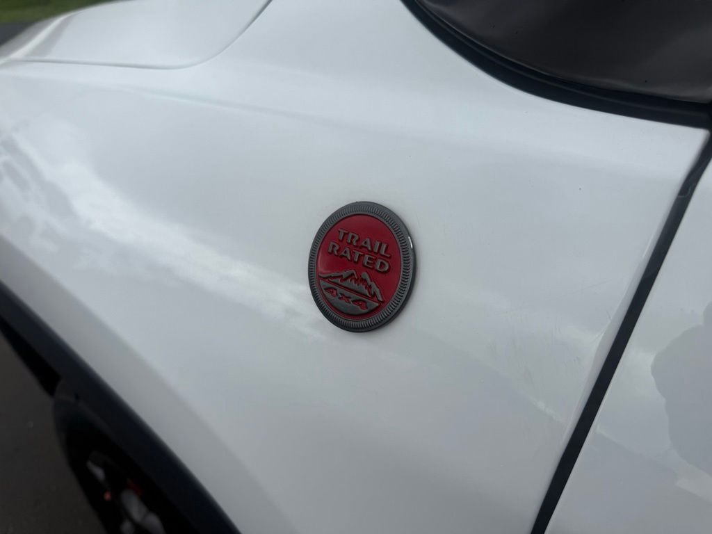 Used 2023 Jeep Compass - photo 13
