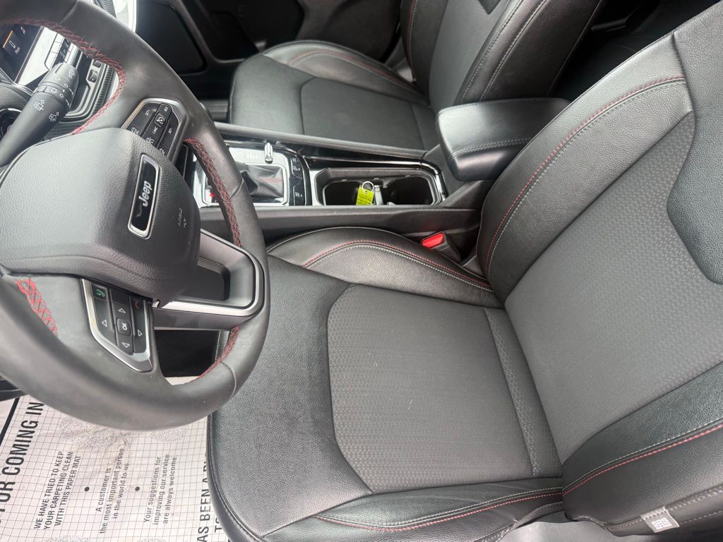 Used 2023 Jeep Compass - photo 21