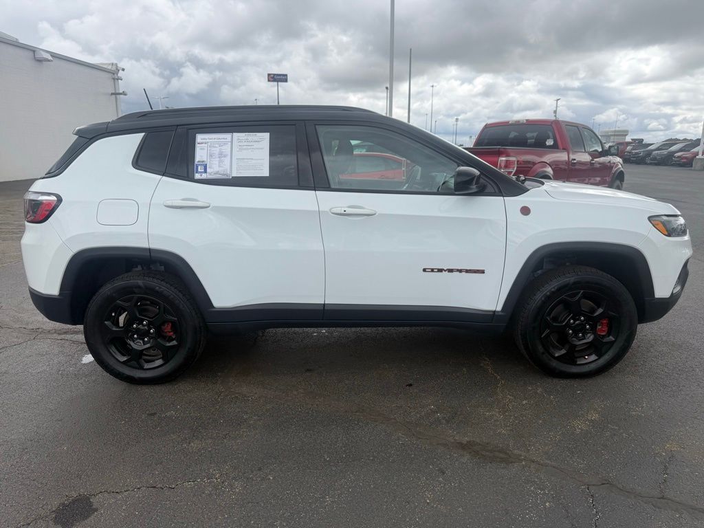 Used 2023 Jeep Compass - photo 5