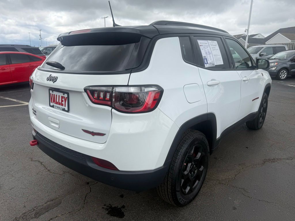 Used 2023 Jeep Compass - photo 2