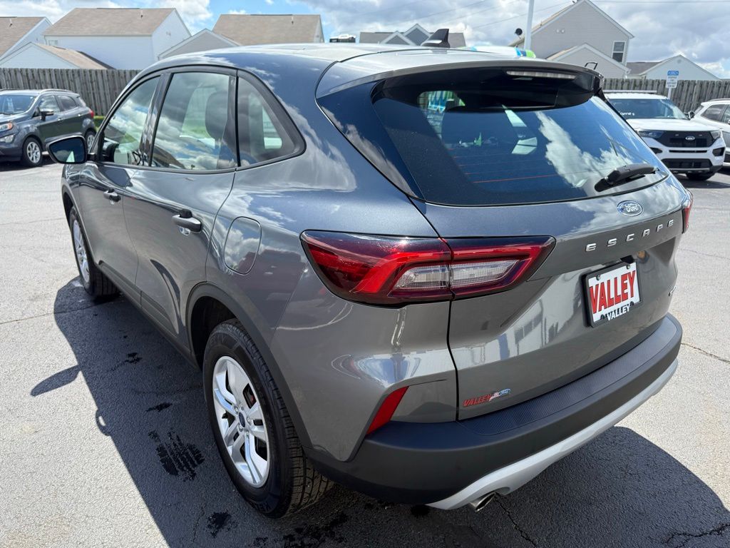 Used 2023 Ford Escape - photo 8